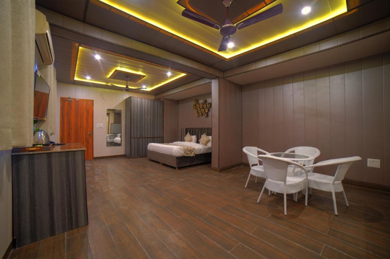 Yogved Hospitality & Resort Rishīkesh 외부 사진