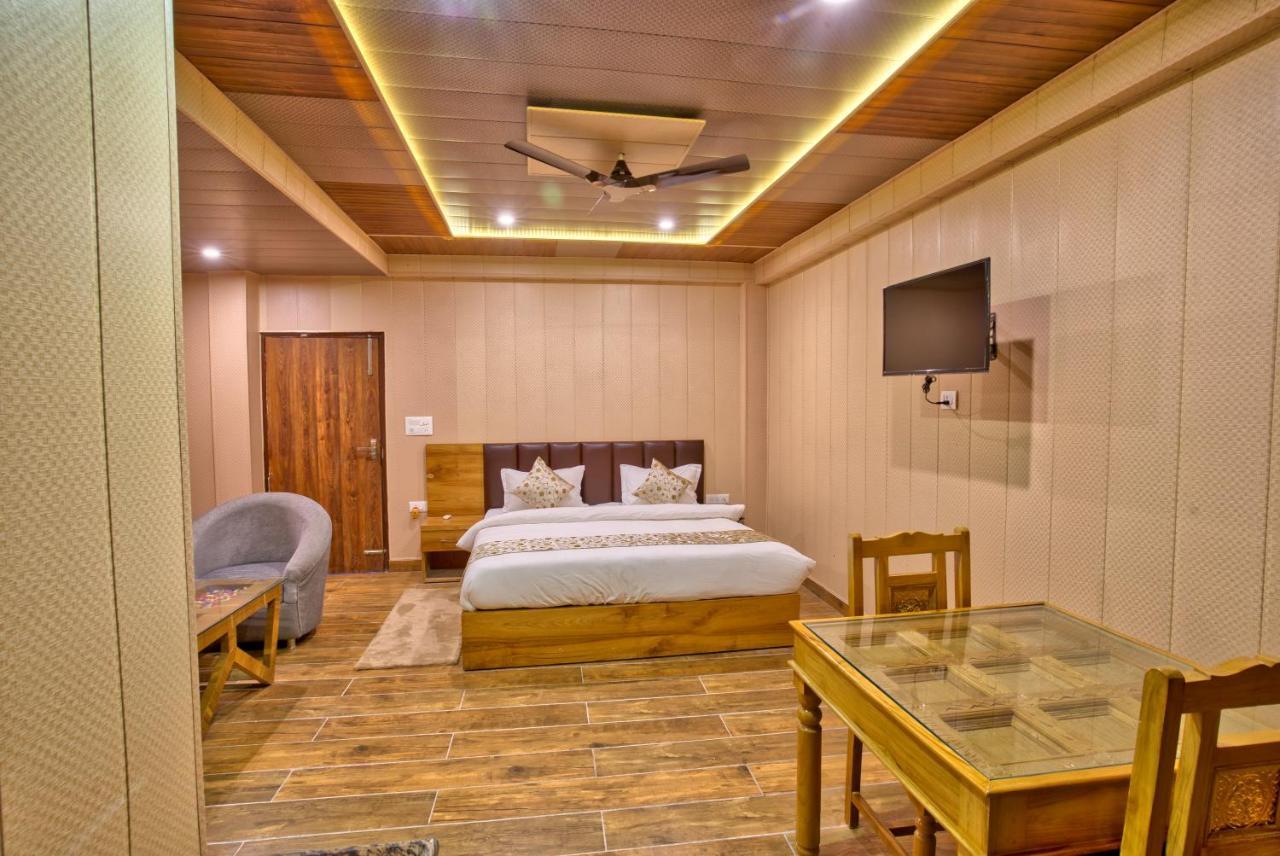 Yogved Hospitality & Resort Rishīkesh 외부 사진