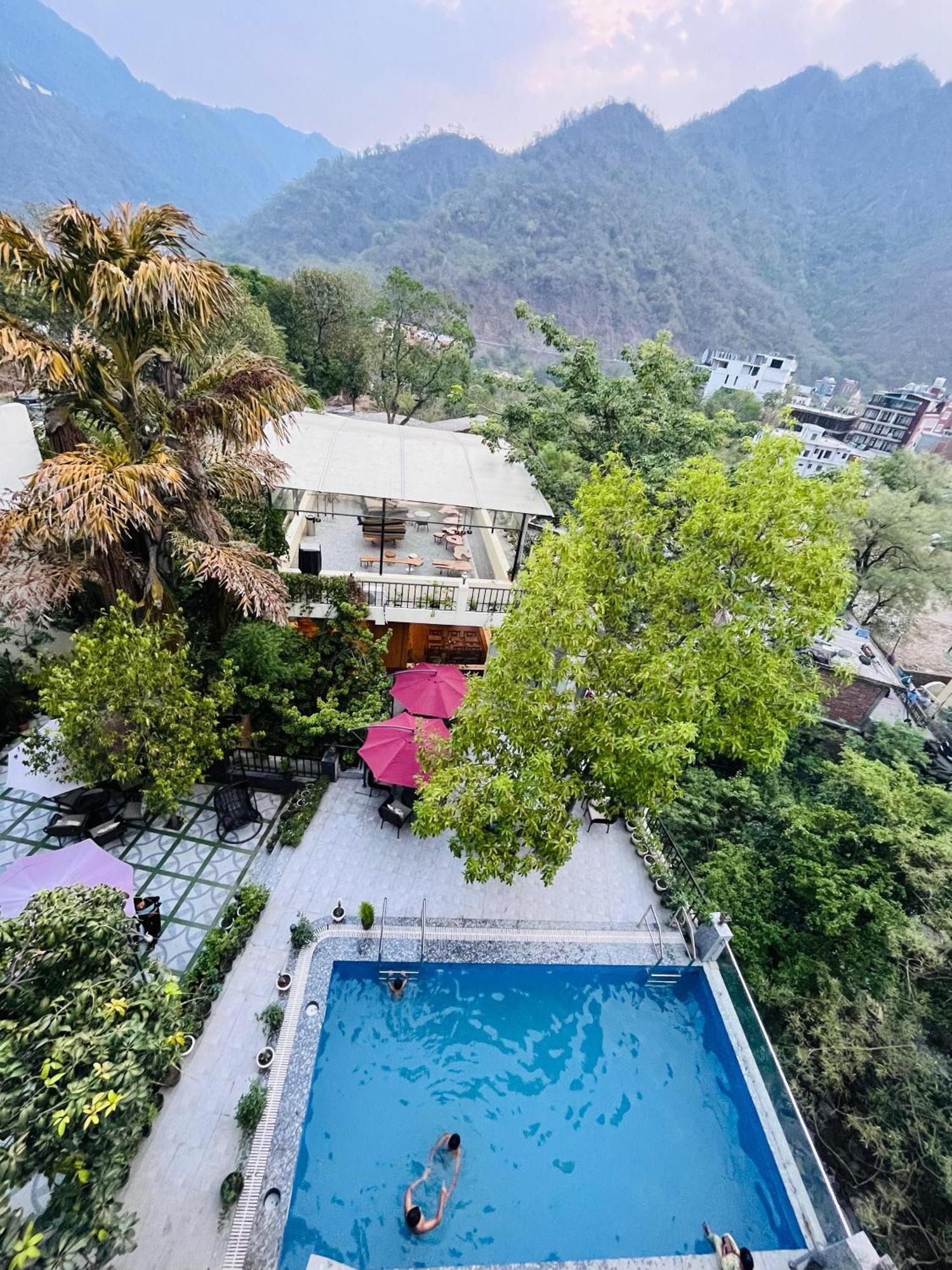 Yogved Hospitality & Resort Rishīkesh 외부 사진