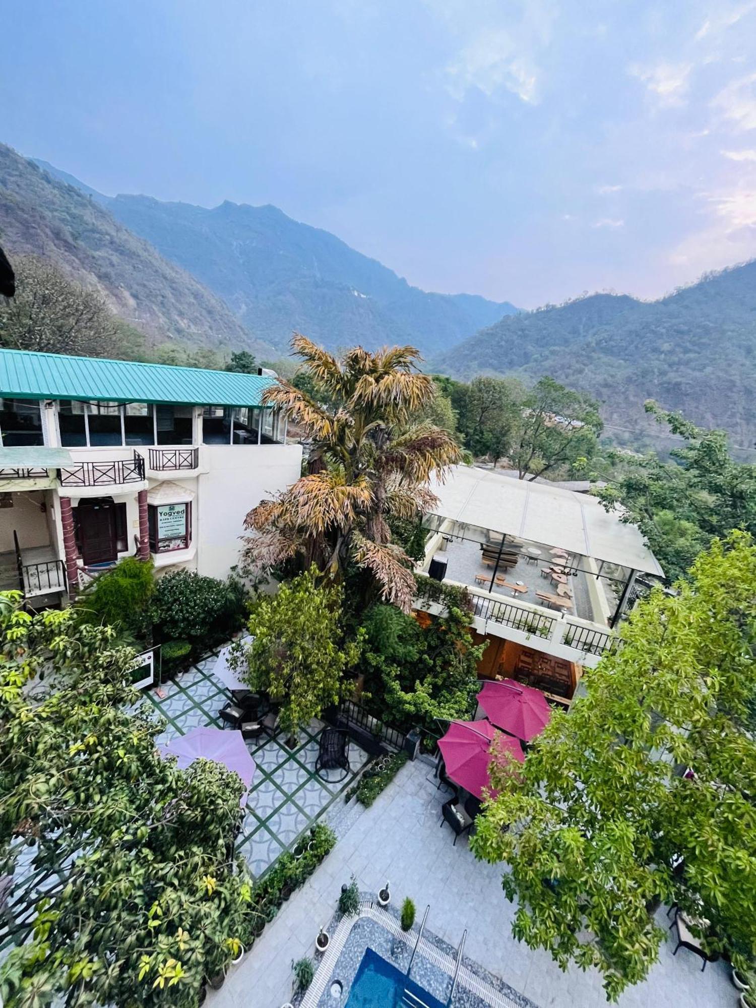 Yogved Hospitality & Resort Rishīkesh 외부 사진