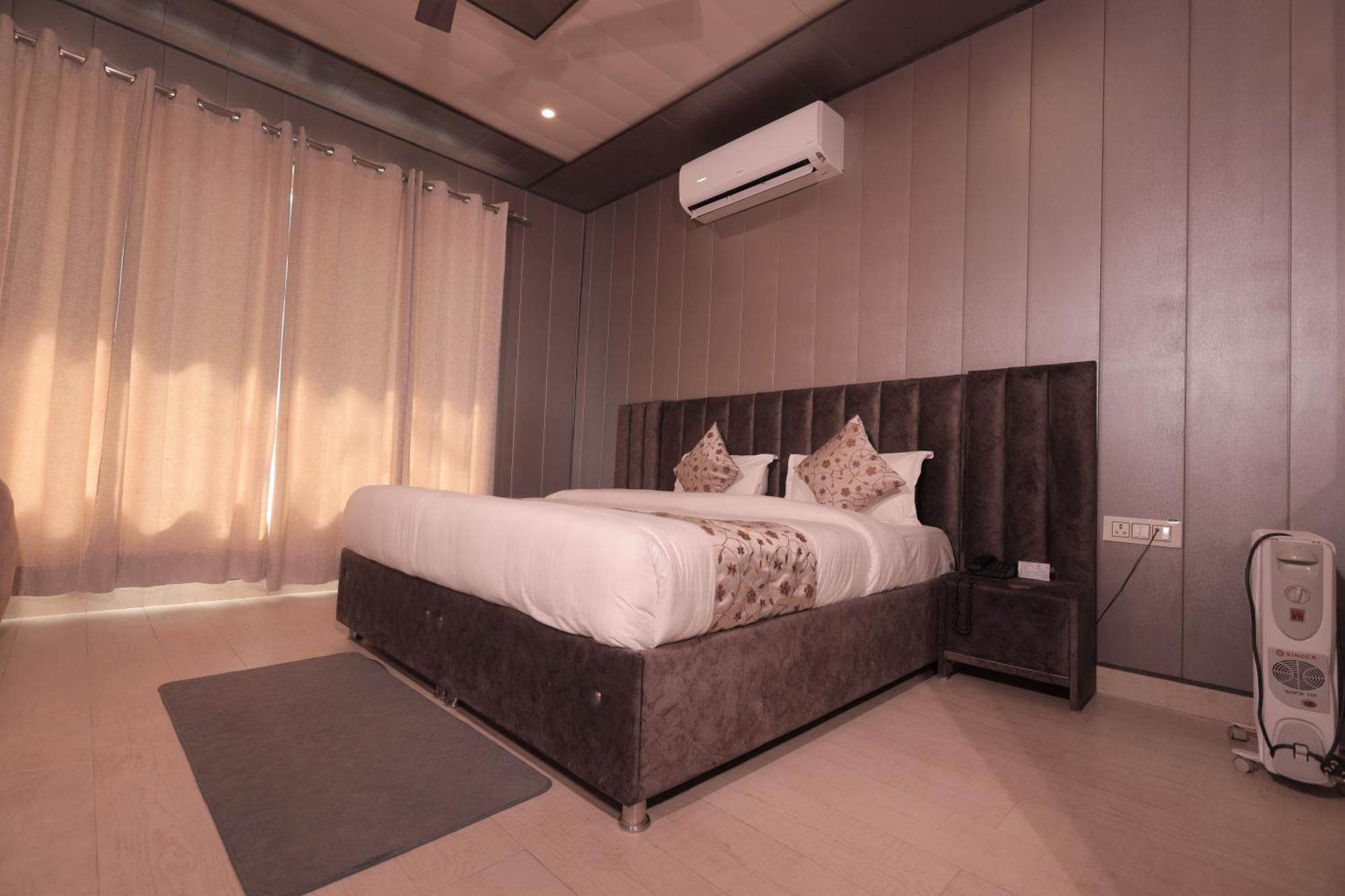 Yogved Hospitality & Resort Rishīkesh 외부 사진