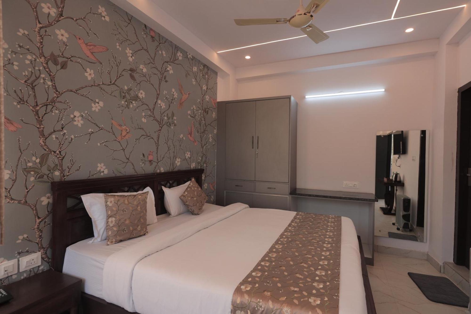Yogved Hospitality & Resort Rishīkesh 외부 사진
