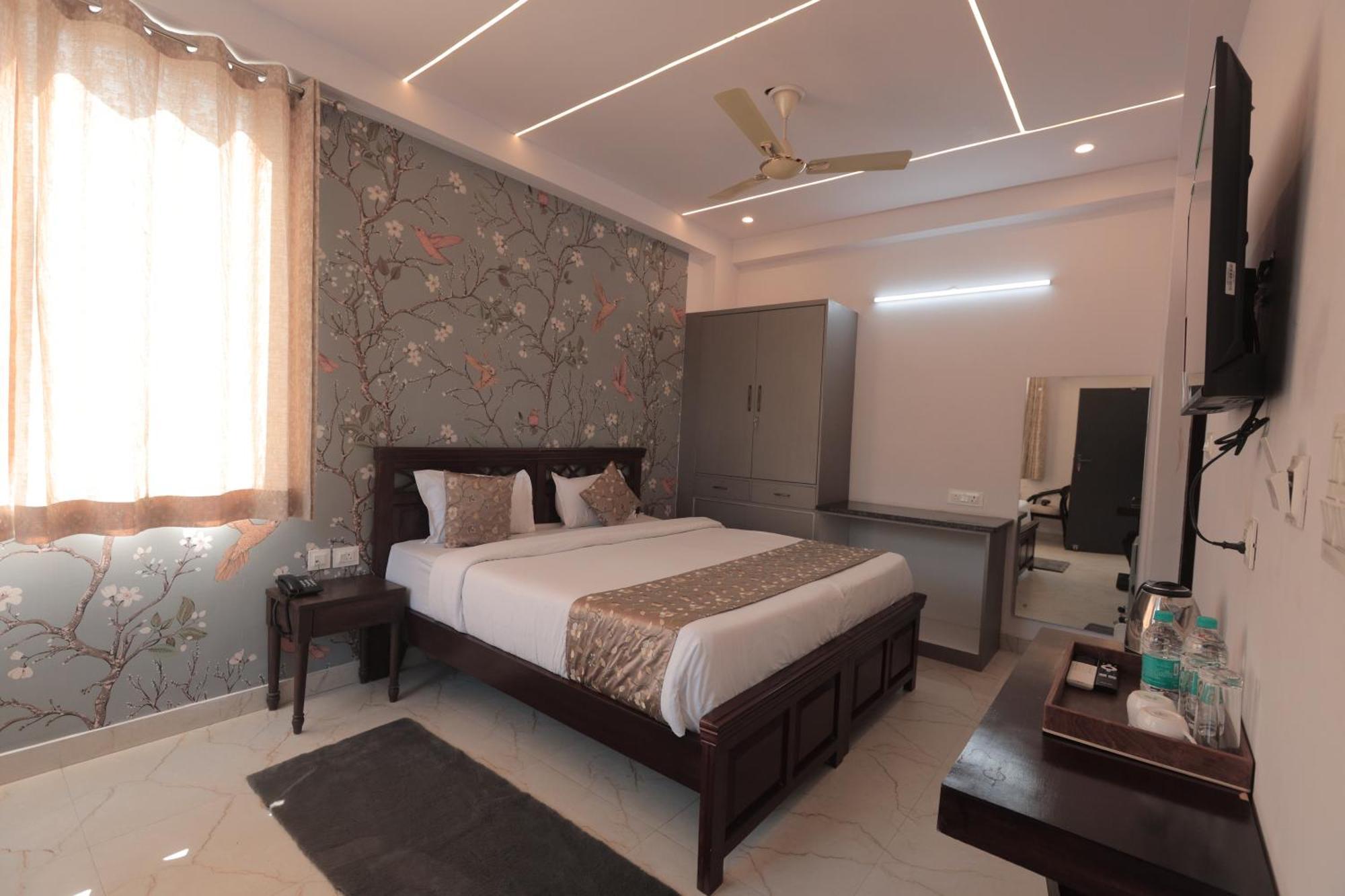Yogved Hospitality & Resort Rishīkesh 외부 사진
